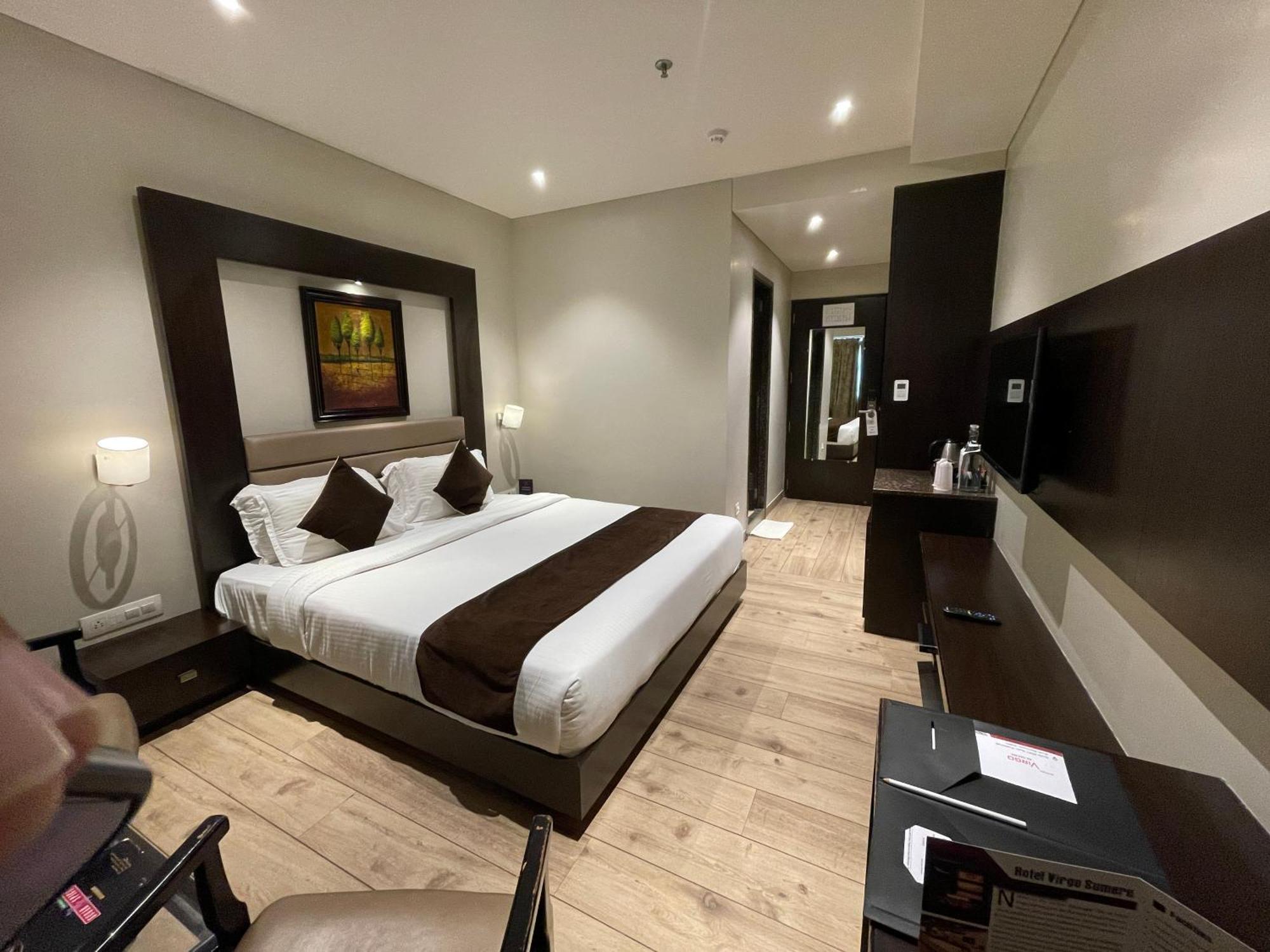 Hotel Virgo Sumeru バーヴナガル エクステリア 写真