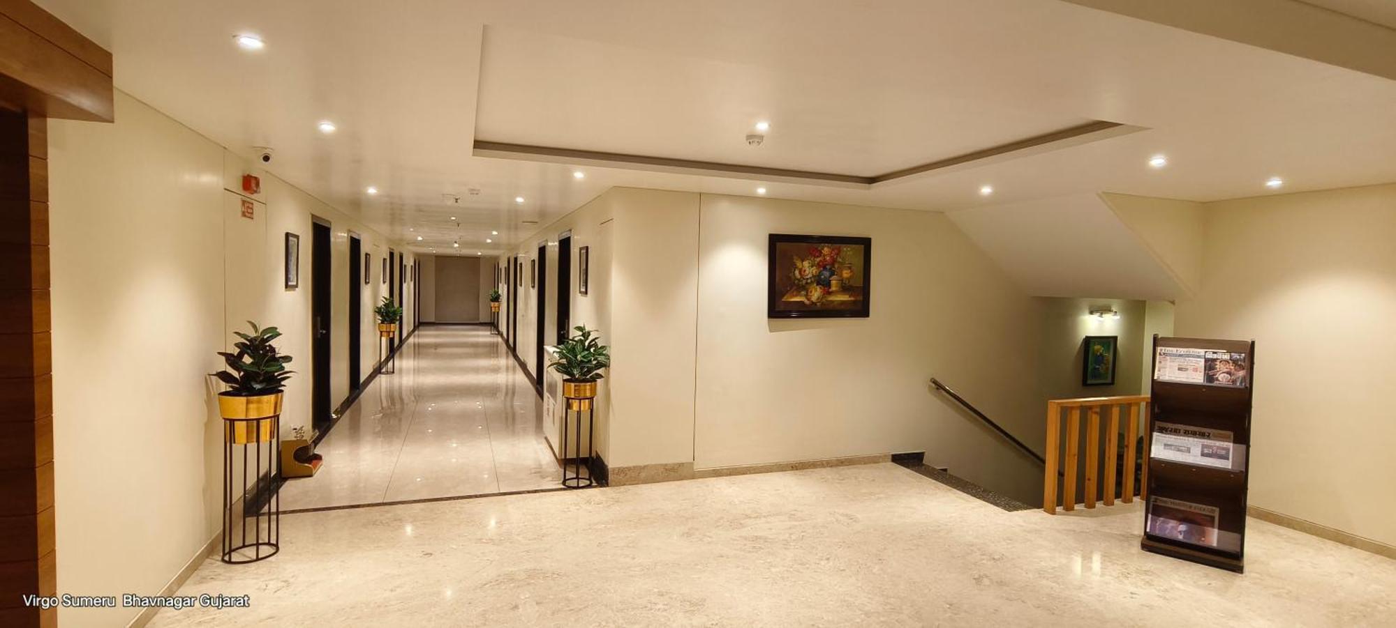 Hotel Virgo Sumeru バーヴナガル エクステリア 写真
